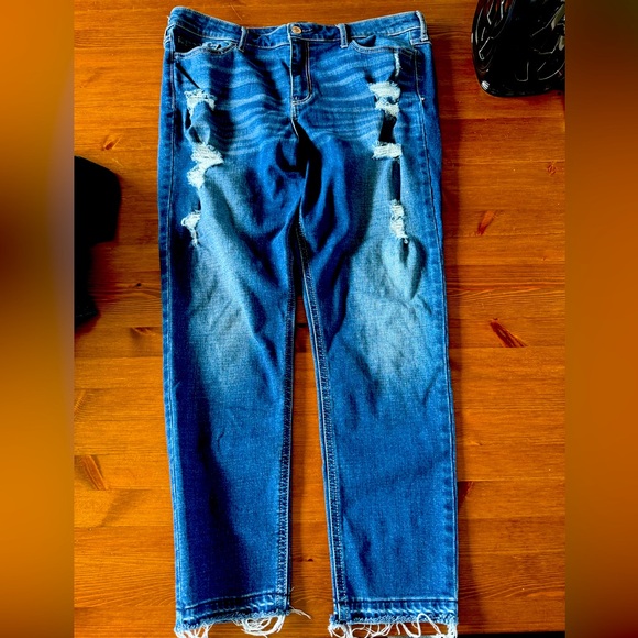 Hollister High Rise Crop Denim Jeans size 15/32 - Picture 1 of 6
